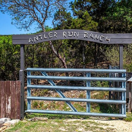 Antler Run Ranch Cabin Pipe Creek エクステリア 写真