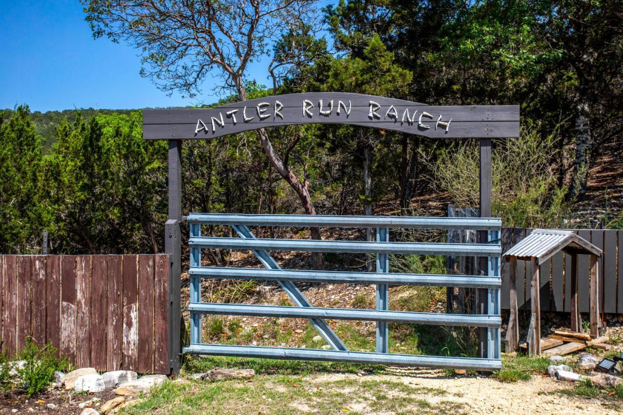 Antler Run Ranch Cabin Pipe Creek エクステリア 写真